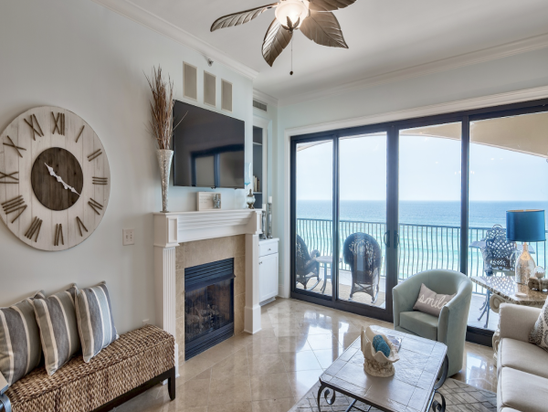 Four Bedroom Direct Beach Front Condo Sleeps 10 Guests